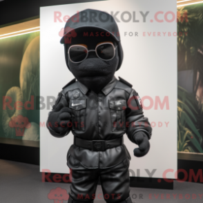 Fantasia de mascote Commando preto com jaqueta e chapéus - Mascotes de comando - REBROKO_297611 - RedBrokoly.com