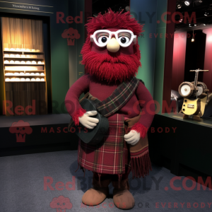 Maroon sækkepibe maskot...