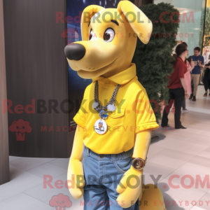 Máscara de cachorro amarelo...