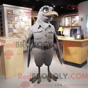 Grey Blackbird maskot...