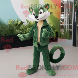 Forest Green Weasel maskot...
