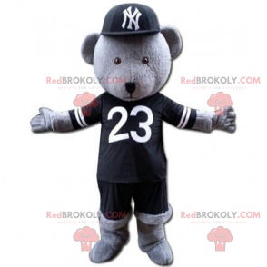 Bärenmaskottchen als Yankees-Spieler verkleidet - Redbrokoly.com