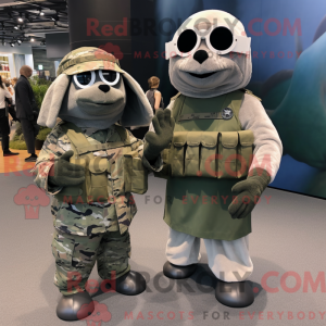 Olive Navy Seal Maskottchen...