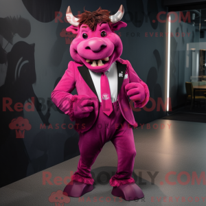 Magenta Minotaur maskotka...