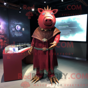 Postava maskota Maroon Pig...