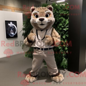 Tan Bobcat maskot...