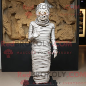 Sølv mamma-maskotdraktfigur...