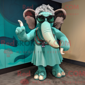 Figura de máscara de mamute...