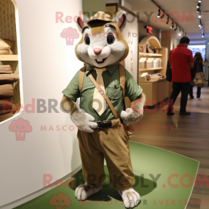 Olive Squirrel maskot...