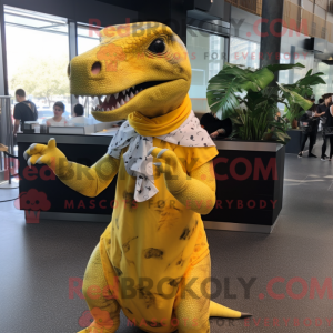 Personaggio mascotte giallo...
