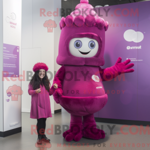 Magenta Queen maskot...