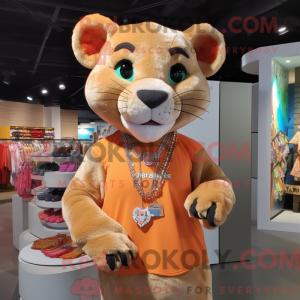 Peach Mountain Lion maskot...