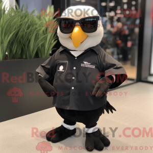 Maskotka Black Falcon...