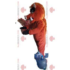 Sehr fröhliches braunes Ebermaskottchen