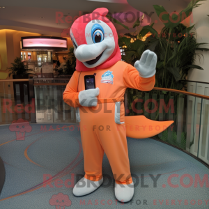 Maskotka Peach Dolphin w...