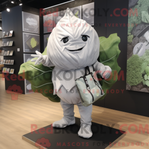 Silver Cabbage Leaf maskot...