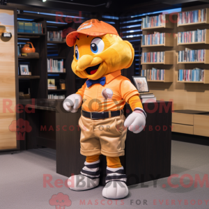 Gold Clown Fish maskot...