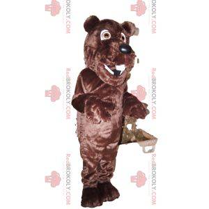 Meget glad brun bjørnemaskot med en flot sort snude