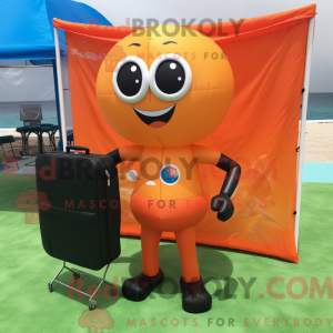 Maskotka Orange Soccer Goal...