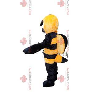 Mascotte de guêpe jaune et noire agressive. Costume de guêpe