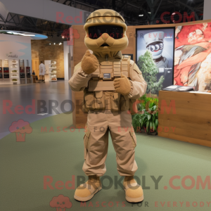 Tan Commando maskot kostume...