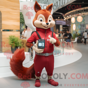 Maroon Squirrel maskot...