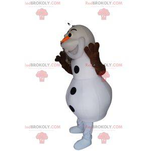 Mascote do boneco de neve branco com uma cenoura no nariz