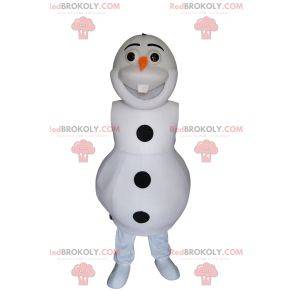 Witte sneeuwpopmascotte met een wortel op de neus