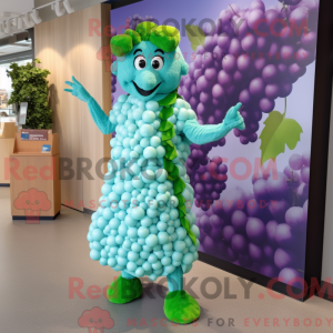 Cyan Grape maskotdraktfigur...