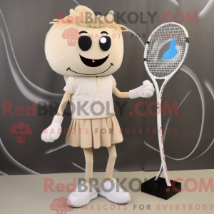 Beige tennisketcher...