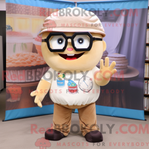 Beige Cupcake maskot...