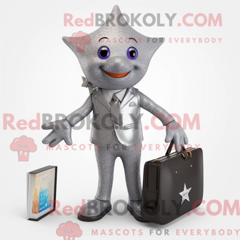 Fantasia de mascote Estrela-do-mar prateada com blazer e carteiras - Mascotes estrela do mar - REBROKO_309698 - RedBrokoly.com