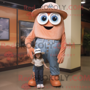 Peach Cyclops maskot...