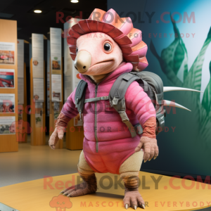 Pink Armadillo maskot...