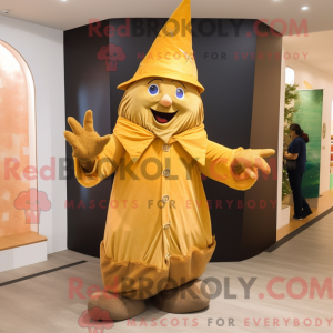 Gold Witch maskot...