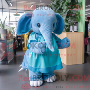 Blue Elephant maskot...