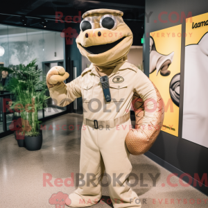 Tan Python maskot kostume...