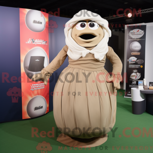 Tan Rugby Ball maskot...