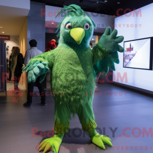 Mascotte de harpie verte...