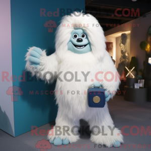 Costume mascotte de yéti...