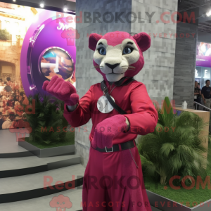 Magenta Puma Maskottchen...