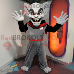 Disfraz de mascota vampiro...