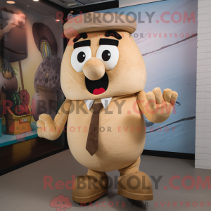 Tan Potato maskot...