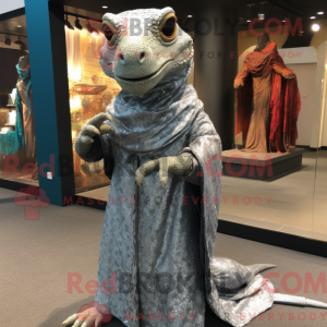Sølv Komodo Dragon maskot...