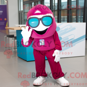 Magenta Ice maskot...