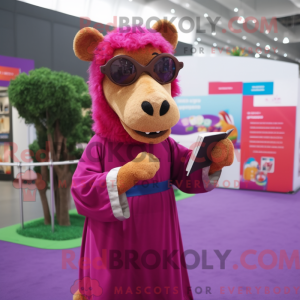Magenta Kamel Maskottchen...