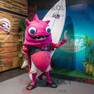 Máscara de tule magenta com...