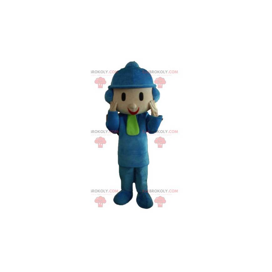 Mascota infantil vestida con ropa de invierno con sombrero -