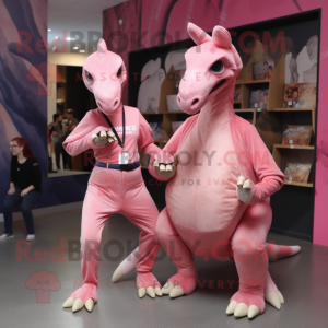 Pink Parasaurolophus maskot...