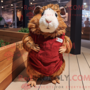 Maroon Guinea Pig maskot...